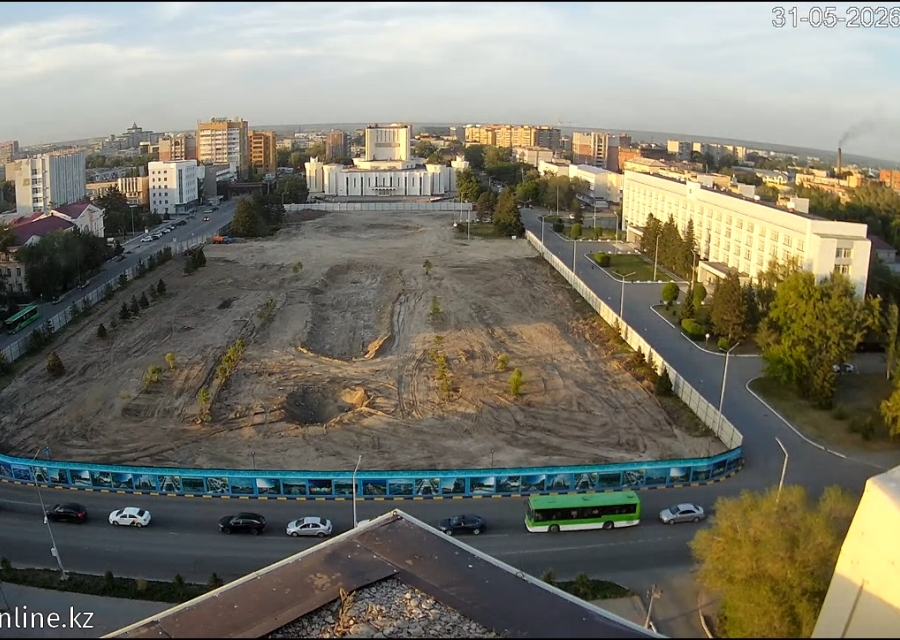 Центральная площадь Семея: сердце города вчера и сегодня